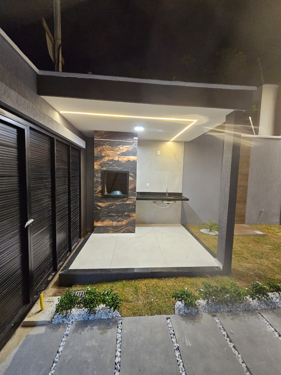 Foto da obra area gourmet noturna